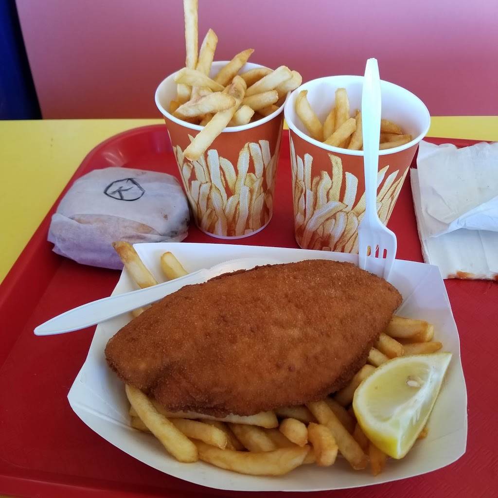 Johns Drive-In | restaurant | 677 Montauk Hwy, Montauk, NY 11954, USA | 6316685515 OR +1 631-668-5515