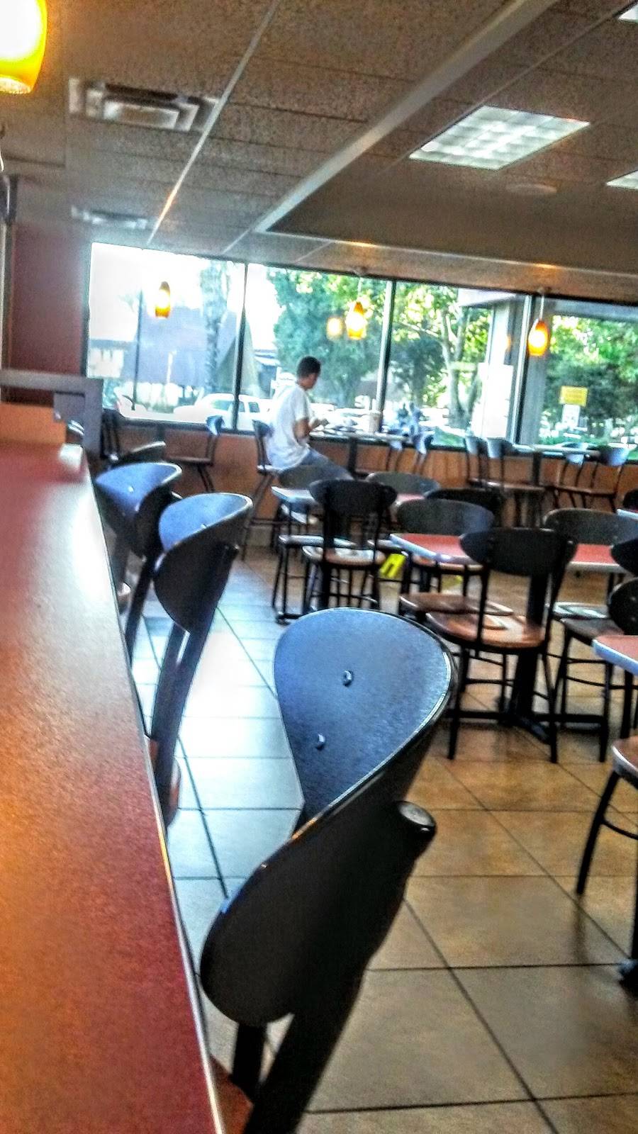 Jack in the Box | restaurant | 1624 J St, Modesto, CA 95354, USA | 2095269966 OR +1 209-526-9966