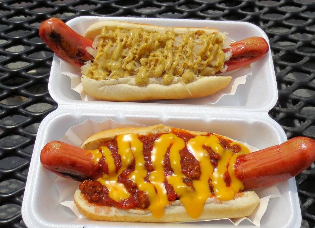 WindMill Hot Dogs of Red Bank | restaurant | 22 Bridge Ave, Red Bank, NJ 07701, USA | 7327475958 OR +1 732-747-5958