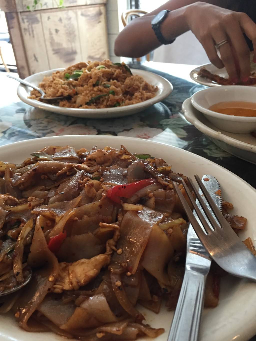 Thai Pepper Restaurant | restaurant | 6219 Franklin Ave, Los Angeles, CA 90028, USA | 3234672699 OR +1 323-467-2699