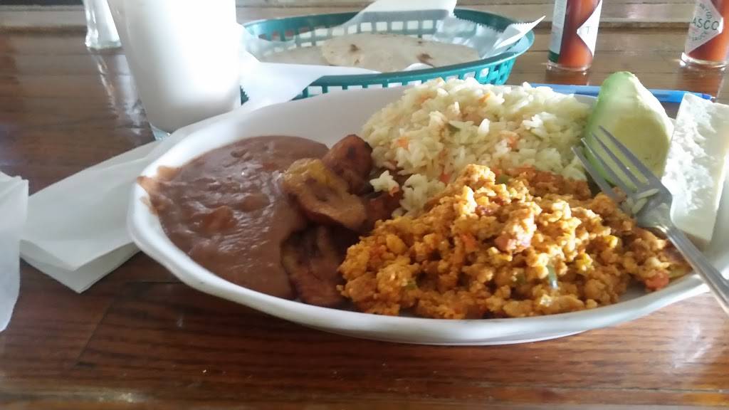 El Espino Restaurant | restaurant | 8446 Centreville Rd, Manassas Park, VA 20111, USA | 7033652212 OR +1 703-365-2212