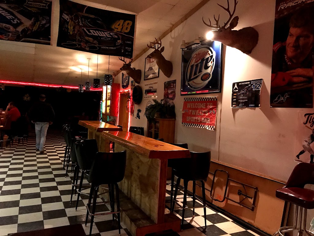 Twillys Sports Bar & Grill | restaurant | 13909 US-45, Bruce Crossing, MI 49912, USA | 9068273360 OR +1 906-827-3360