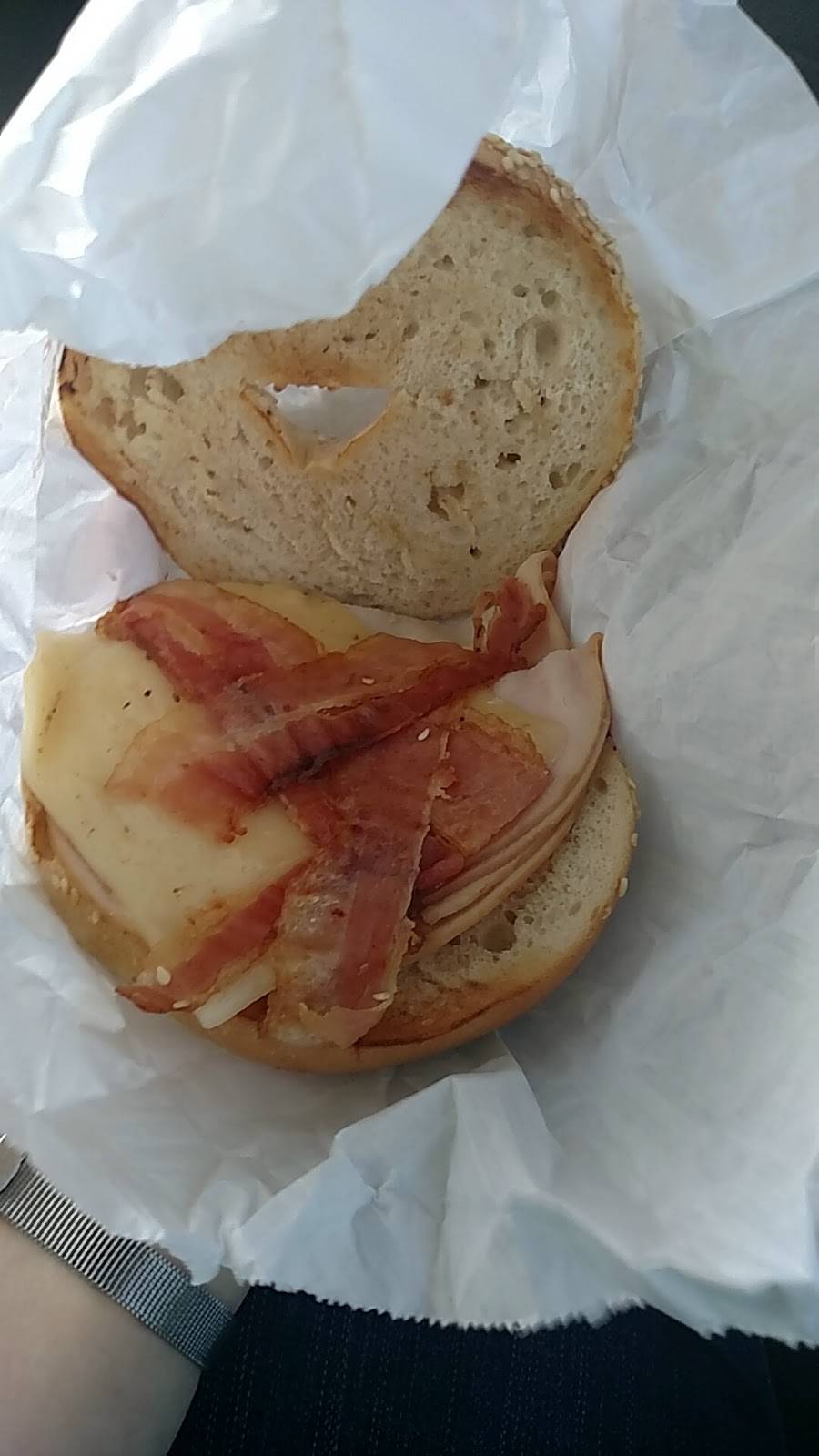 Dunkin | bakery | 199 Lakeside Ave, Marlborough, MA 01752, USA | 5082298609 OR +1 508-229-8609