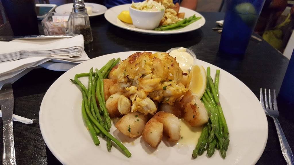 Mos Seafood | restaurant | 1528 E Joppa Rd, Towson, MD 21286, USA | 4108232200 OR +1 410-823-2200