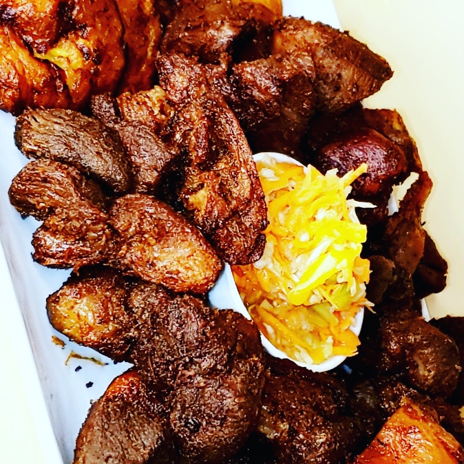 Rose Garden Food Truck | restaurant | 10422 NW 7th Ave, Miami, FL 33150, USA | 9543802584 OR +1 954-380-2584