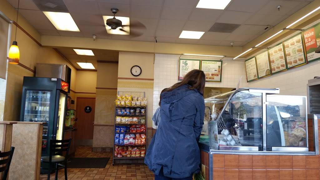 Subway | restaurant | 42124 Big Bear Blvd Suite A, Big Bear Lake, CA 92315, USA | 9098784000 OR +1 909-878-4000