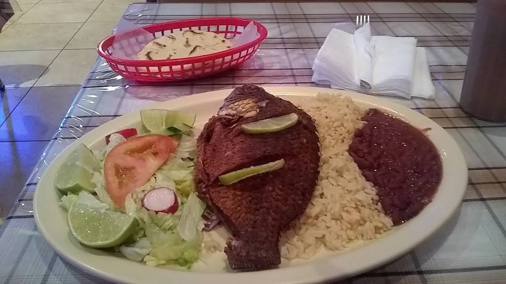 Little San Salvador Restaurant | restaurant | 901 N Western Ave Suite #3, Los Angeles, CA 90029, USA | 3234660565 OR +1 323-466-0565