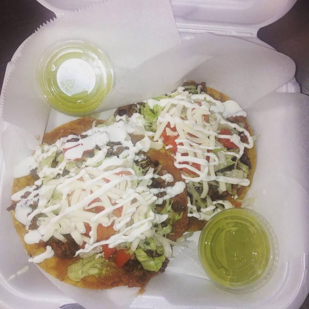 Iquis Chicken andTacos | restaurant | 2304 E 34th St SuiteB, Indianapolis, IN 46218, USA | 4632073730 OR +1 463-207-3730