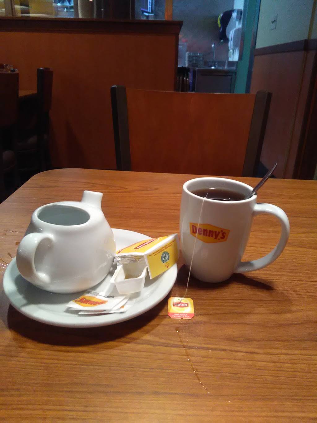 Dennys | restaurant | 4120 N 51st Ave, Phoenix, AZ 85031, USA | 6232474195 OR +1 623-247-4195