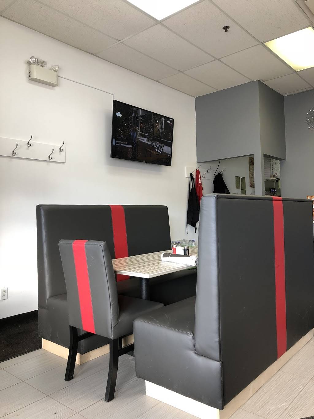 Med Pizza | restaurant | 1370 Boulevard Pie-XI N, Québec, QC G3J 1W7, Canada | 4188400666 OR +1 418-840-0666