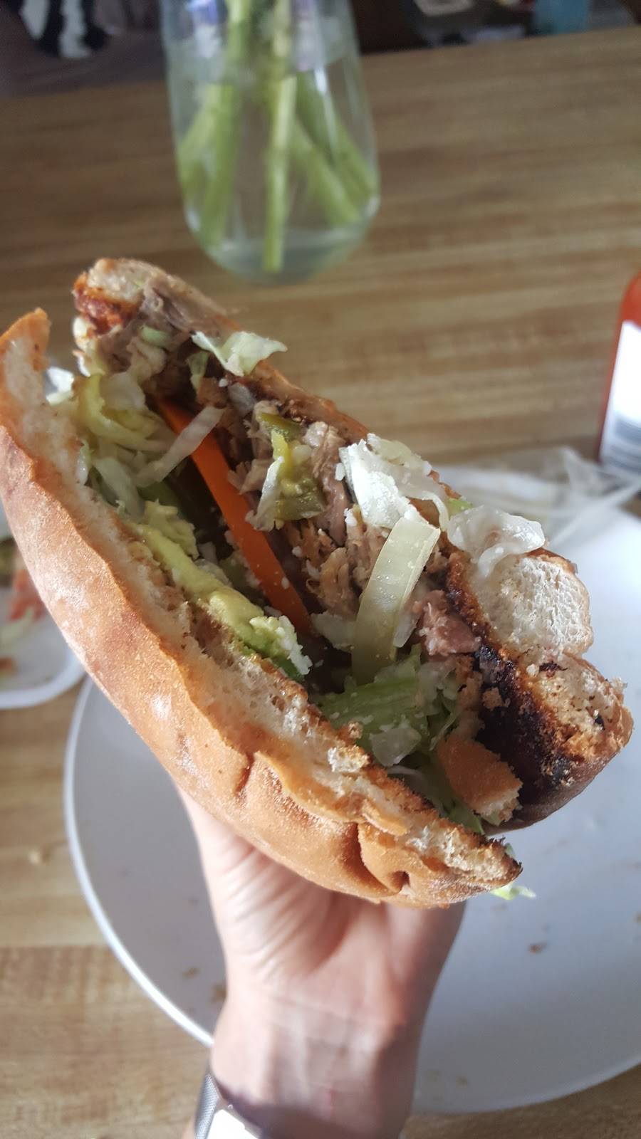 Minimex Mexican Food | restaurant | 204 Adams Ave, Huntington Beach, CA 92648, USA | 7145364555 OR +1 714-536-4555