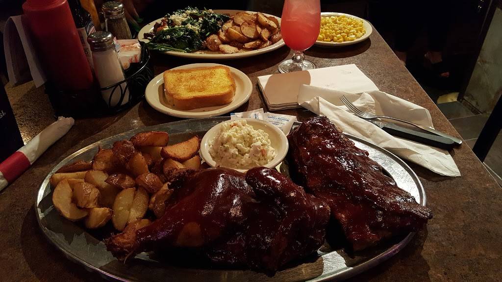 Capers | restaurant | 14726 Gratiot Ave, Detroit, MI 48205, USA | 3135272100 OR +1 313-527-2100