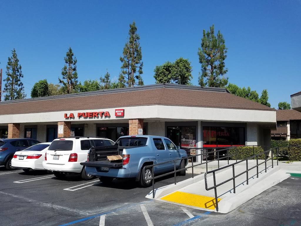 De Oro La Puerta | restaurant | 171 S Kraemer Blvd, Brea, CA 92821, USA | 7149905013 OR +1 714-990-5013