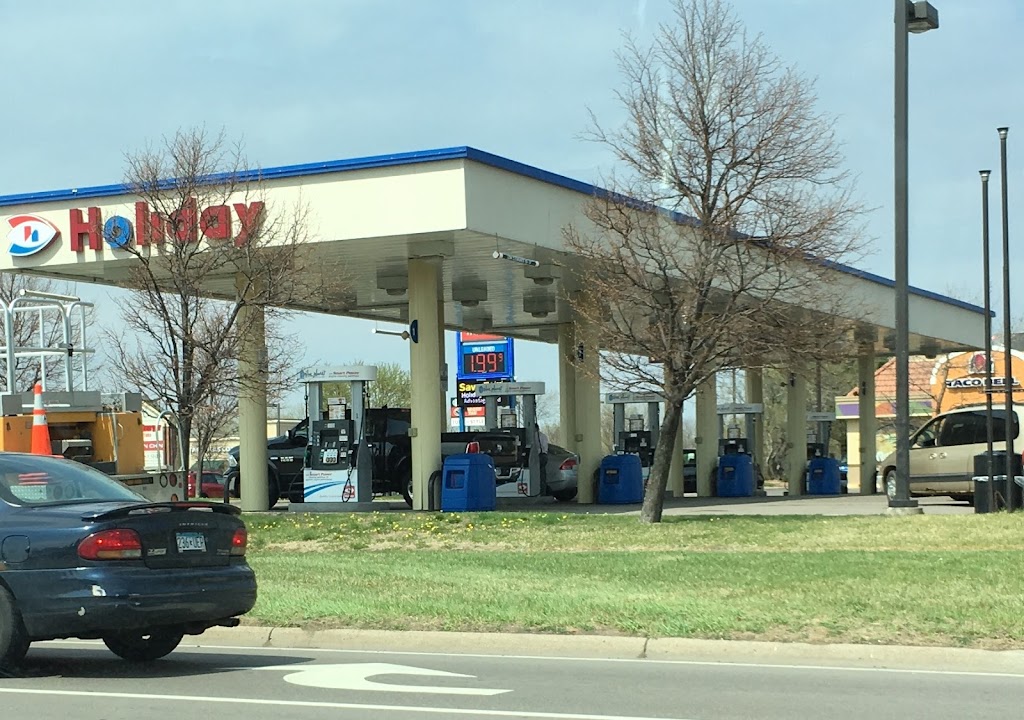 Holiday Stationstores | cafe | 13051 Round Lake Blvd NW, Minneapolis, MN 55448, USA | 7635768866 OR +1 763-576-8866