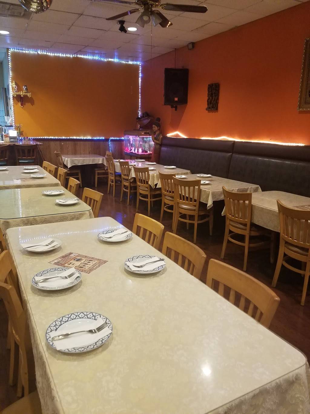 Thai Villa Restaurant | restaurant | 5921 South St, Lakewood, CA 90713, USA | 5622819898 OR +1 562-281-9898