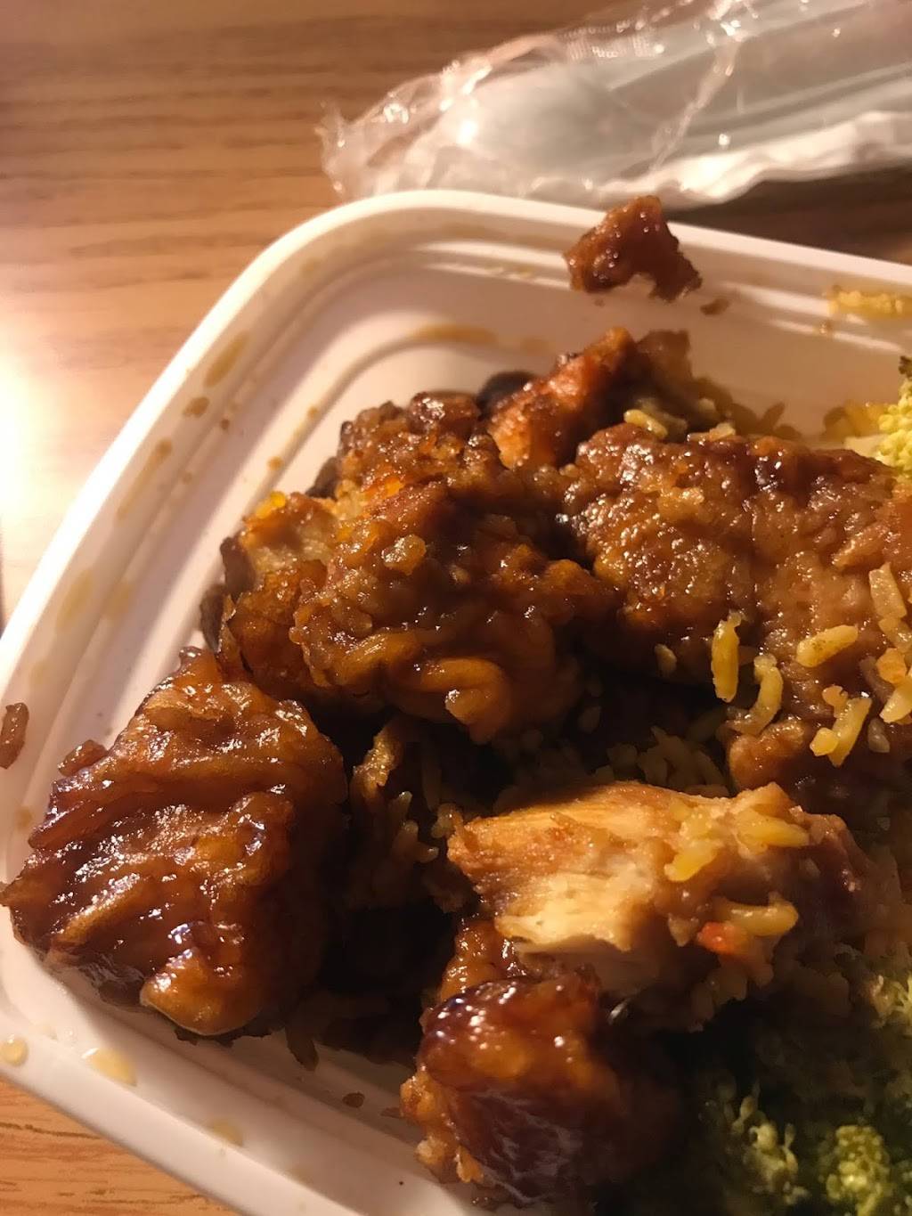 Sultan Wok | restaurant | 517 Raritan Ave, Highland Park, NJ 08904, USA | 7323939656 OR +1 732-393-9656