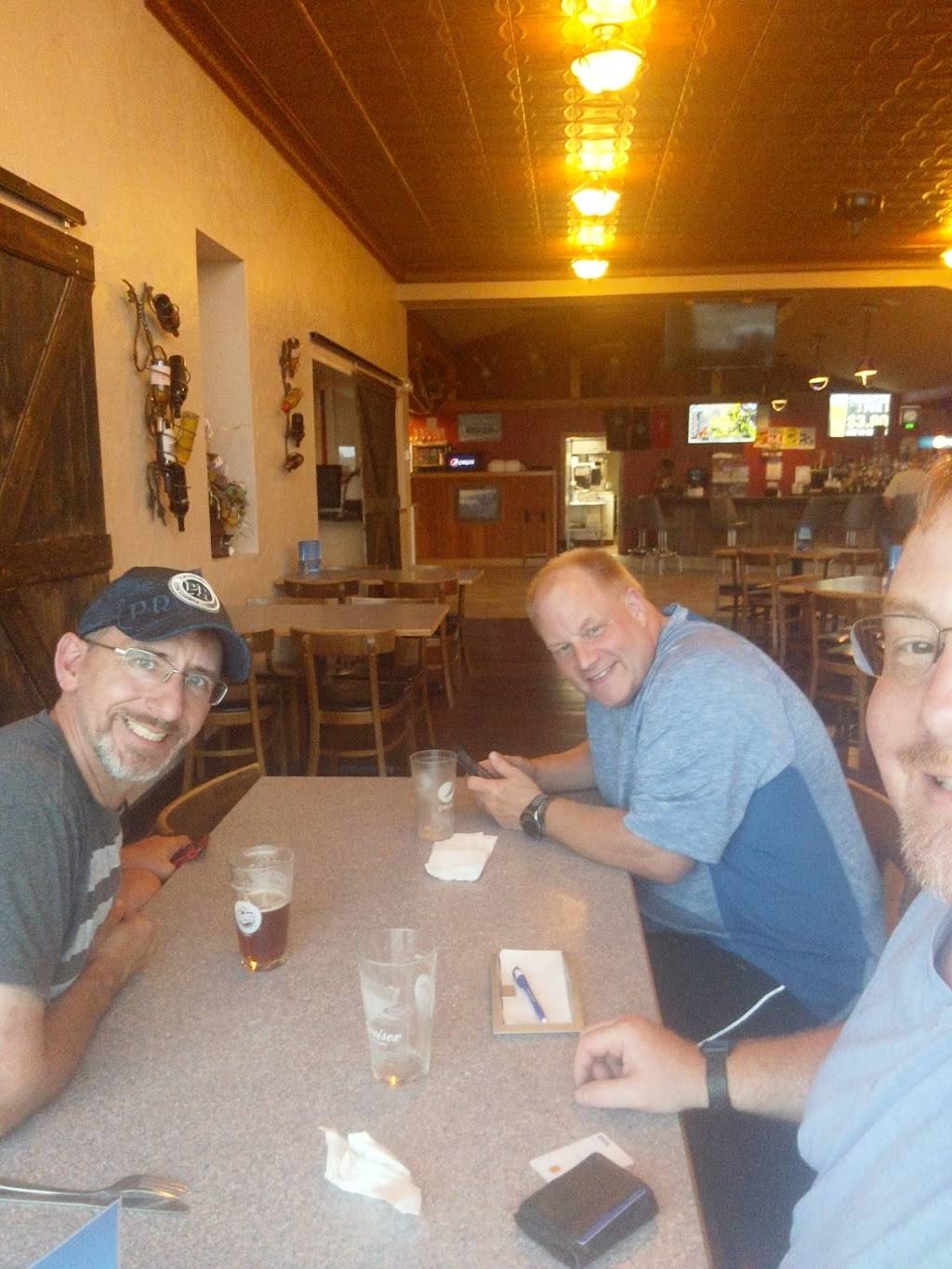 The Hub Supper Club | restaurant | 30905 Co Rd 13, Burtrum, MN 56318, USA | 3202854318 OR +1 320-285-4318