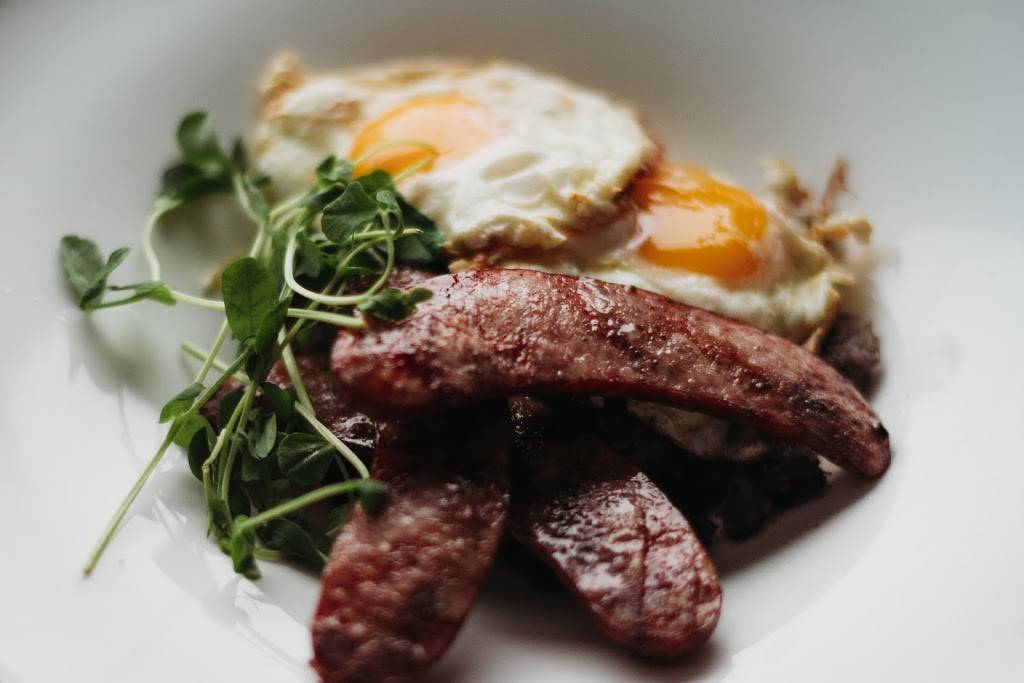 NOSH Restaurant & Bar | restaurant | 267 VT-100, West Dover, VT 05356, USA | 8024648600 OR +1 802-464-8600