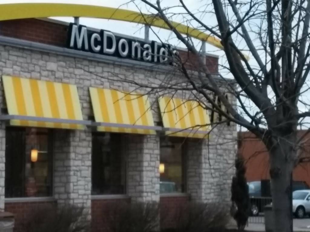 McDonalds | cafe | 5040 S 76th St, Greenfield, WI 53220, USA | 4142826480 OR +1 414-282-6480