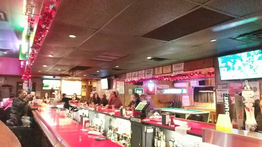 Stahleys Bar & Restaurant | restaurant | 1826 Hanover Ave, Allentown, PA 18109, USA | 6104332468 OR +1 610-433-2468