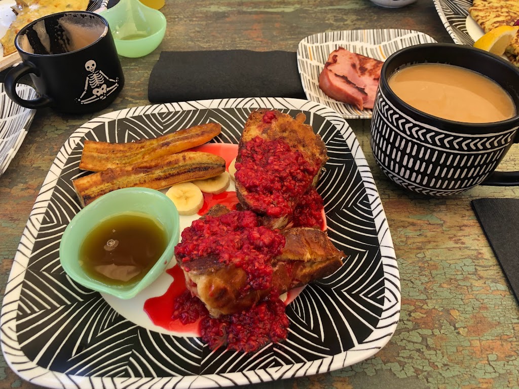 Luna Muna Cafébar | restaurant | 1127 Beck Ave, Panama City, FL 32401, USA | 8503033405 OR +1 850-303-3405