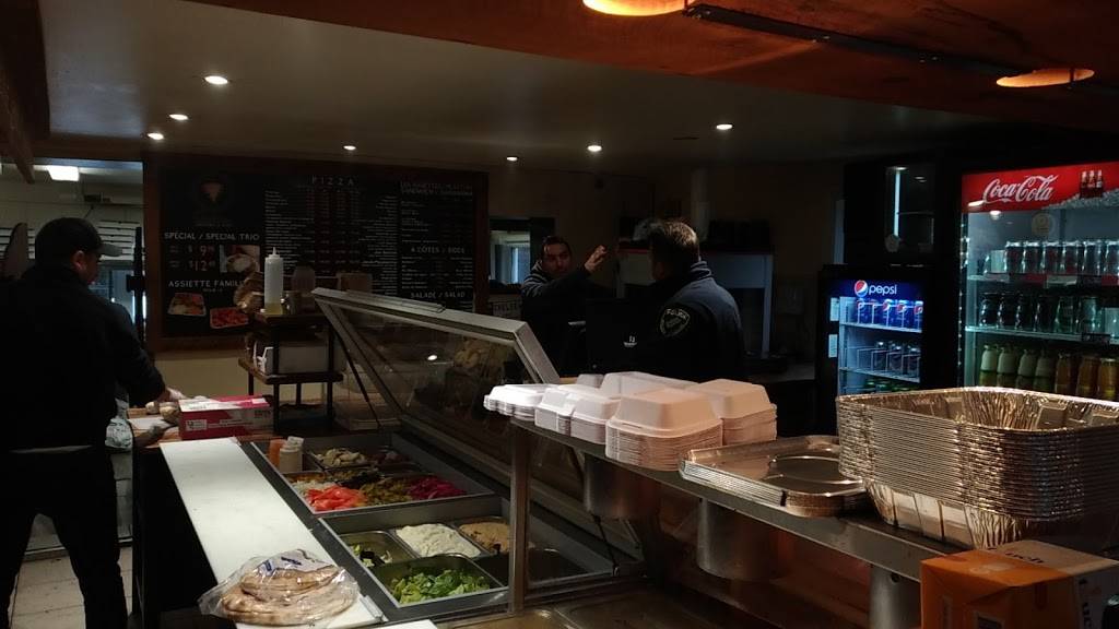 Shawarma Chelsea | restaurant | 7 Chemin Old Chelsea, Chelsea, QC J9B 1K1, Canada | 8198275333 OR +1 819-827-5333