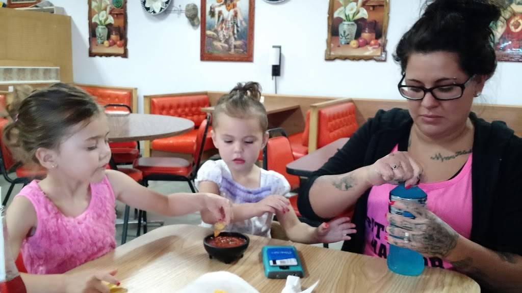 Mary Chuy | restaurant | 205 Union Ave, Gibbon, NE 68840, USA | 3084685100 OR +1 308-468-5100