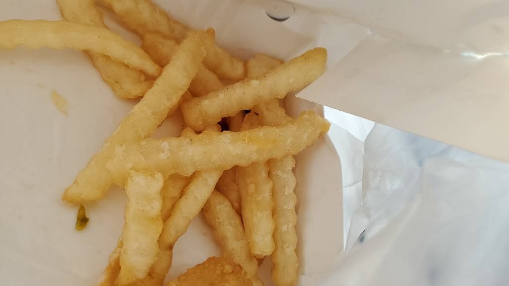 Churchs Chicken | restaurant | 7060 Michigan Ave, Detroit, MI 48210, USA | 3138433788 OR +1 313-843-3788