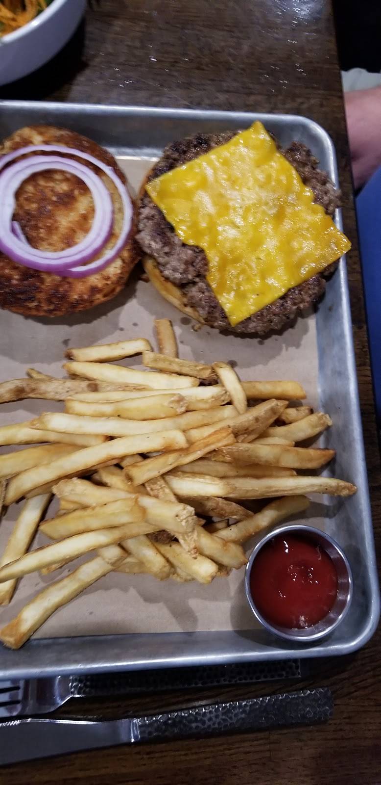 Tressies Southern Kitchen | restaurant | 312 Commerce St, Magnolia, TX 77355, USA | 8325213417 OR +1 832-521-3417