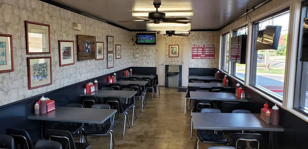 Strouds Barbeque | restaurant | 1010 Fulton Greer Ln, Franklin, TN 37064, USA | 6155950200 OR +1 615-595-0200