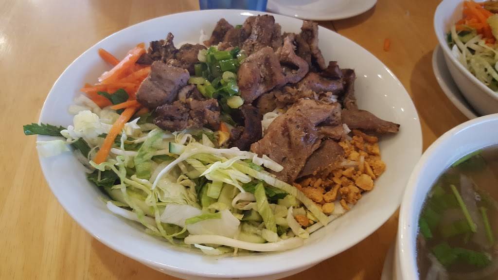 Pho Thanh Binh | restaurant | 107 Via Pico Plaza, San Clemente, CA 92672, USA | 9493693879 OR +1 949-369-3879