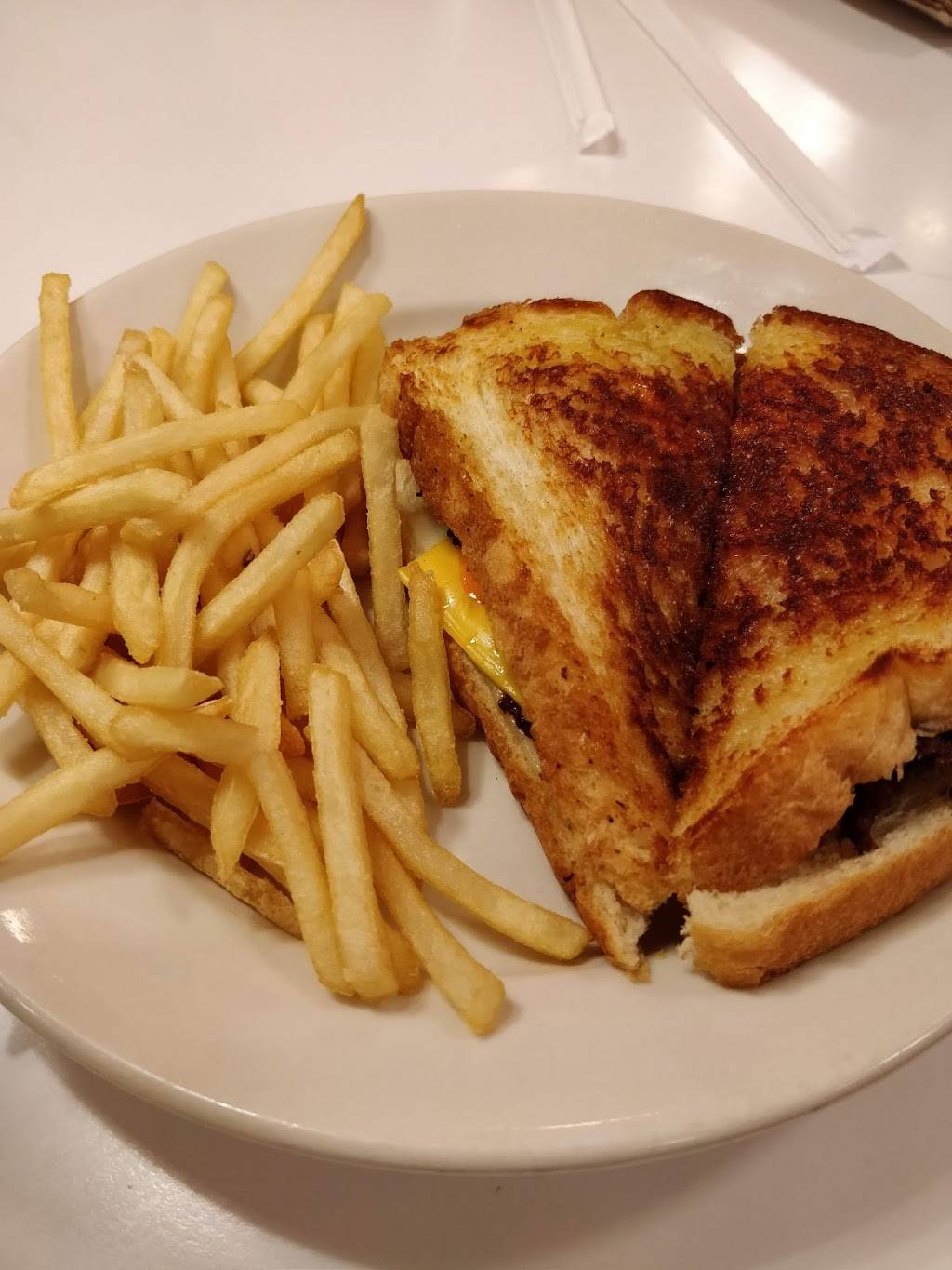 Steak n Shake | restaurant | 6880 Ridge Rd, Parma, OH 44129, USA | 4408879201 OR +1 440-887-9201