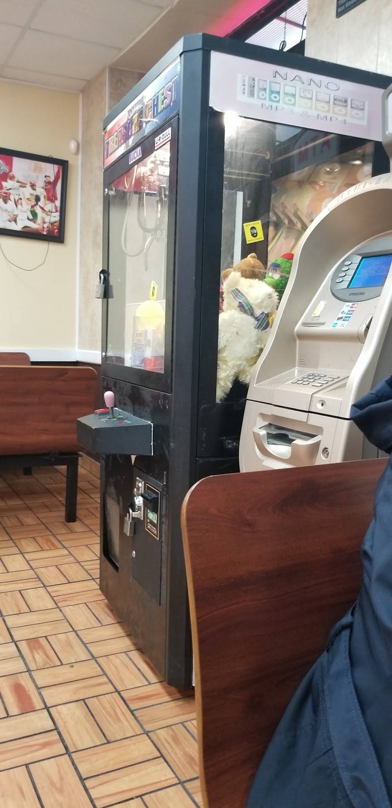 Crown Chicken & Grill | restaurant | 7275 Rising Sun Ave, Philadelphia, PA 19111, USA | 2157220706 OR +1 215-722-0706