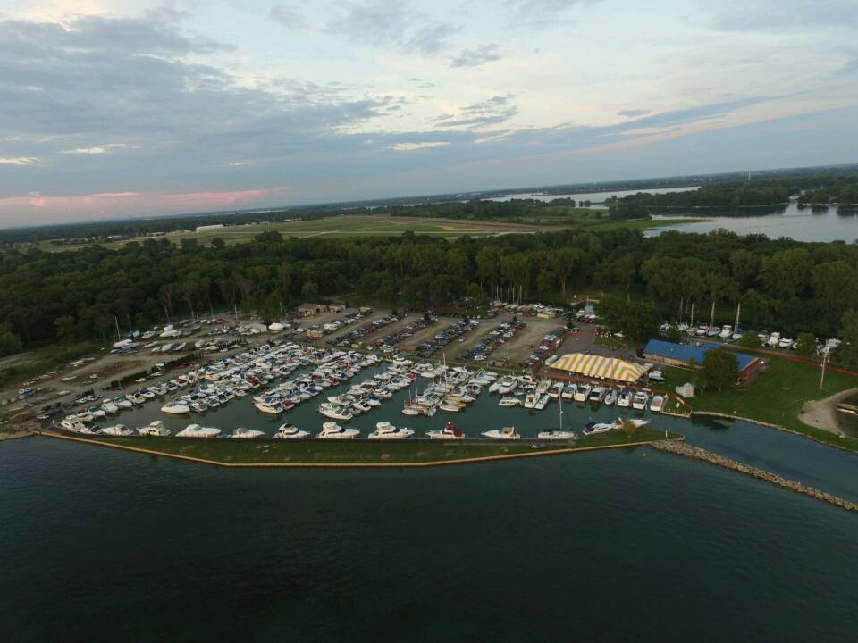 Ford Yacht Club | restaurant | Ford Yacht Club, 29500 Southpointe Rd, Grosse Ile Township, MI 48138, USA | 7346768422 OR +1 734-676-8422