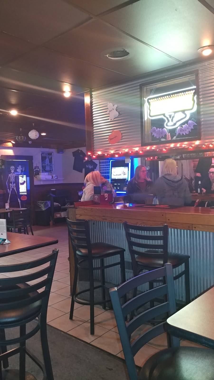 Rockford Rusty Nail | restaurant | 1804 18th Ave, Rockford, IL 61104, USA | 8153972510 OR +1 815-397-2510