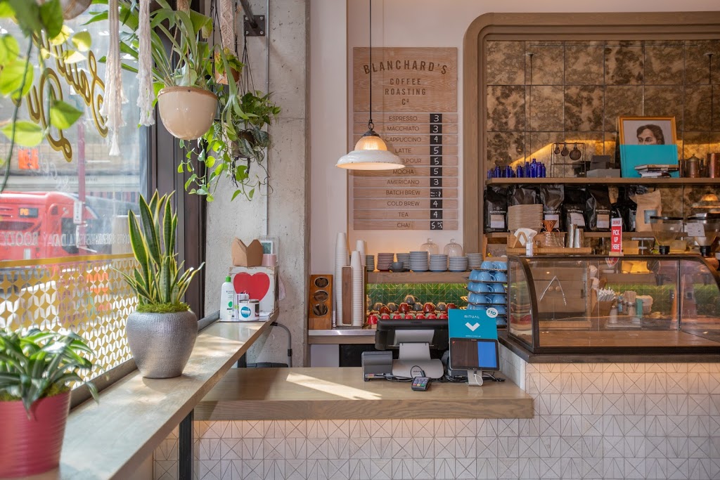 Crimson DC | restaurant | 627 H St NW, Washington, DC 20001, USA | 2028474459 OR +1 202-847-4459