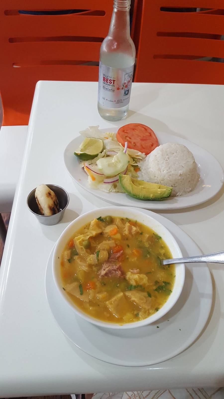 La Abundancia Bakery & Restaurant | restaurant | 59 Meridian St, Boston, MA 02128, USA | 6178748250 OR +1 617-874-8250