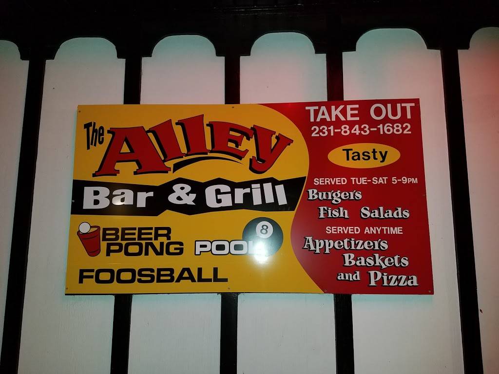 The Alley Bar & Grill | restaurant | 223 S James St, Ludington, MI 49431, USA | 2318431682 OR +1 231-843-1682