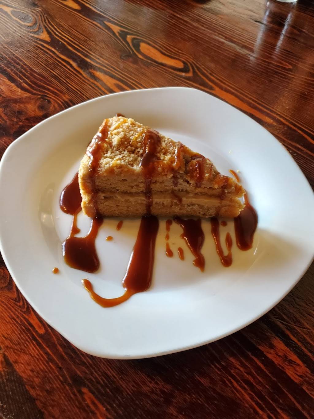 Hale House | restaurant | 212 Hale St, Charleston, WV 25301, USA | 3043468161 OR +1 304-346-8161