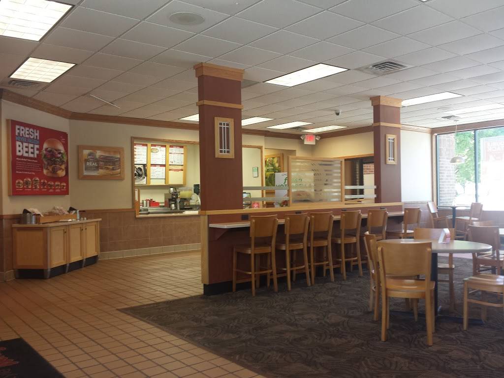 Wendys | restaurant | 1655 Plymouth Rd, Ann Arbor, MI 48105, USA | 7346631655 OR +1 734-663-1655