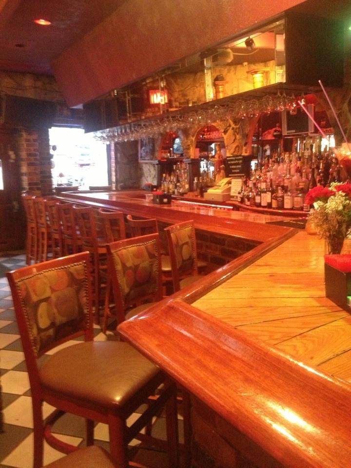 The South of France | restaurant | 1800 Westchester Ave, Bronx, NY 10472, USA | 7188231133 OR +1 718-823-1133