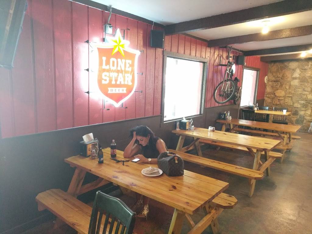 Austins Pizza South Lamar | restaurant | 1817 S Lamar Blvd, Austin, TX 78704, USA | 5127958888 OR +1 512-795-8888