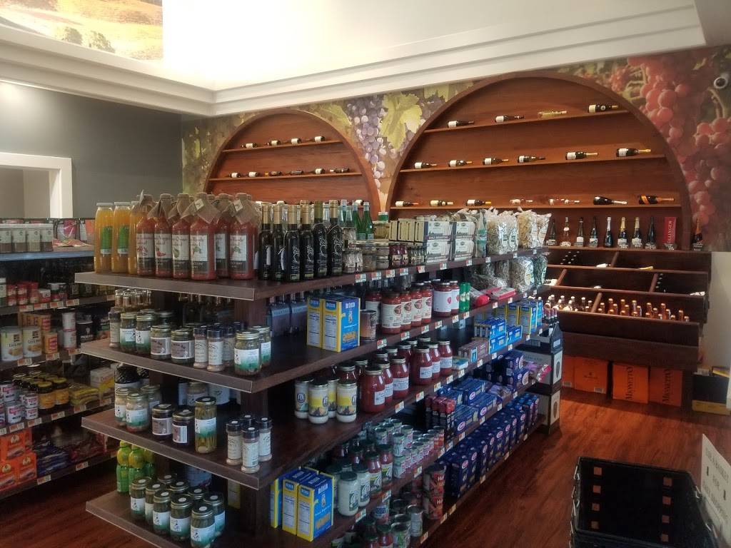 Pinkhams Gourmet Market | restaurant | 295 Townsend Ave, Boothbay Harbor, ME 04538, USA | 2076336236 OR +1 207-633-6236