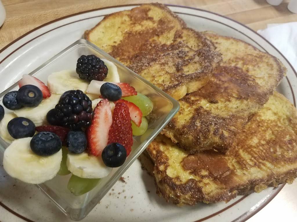 Maggies Cafe | restaurant | 8970 Lewis Ave, Temperance, MI 48182, USA | 7348472233 OR +1 734-847-2233