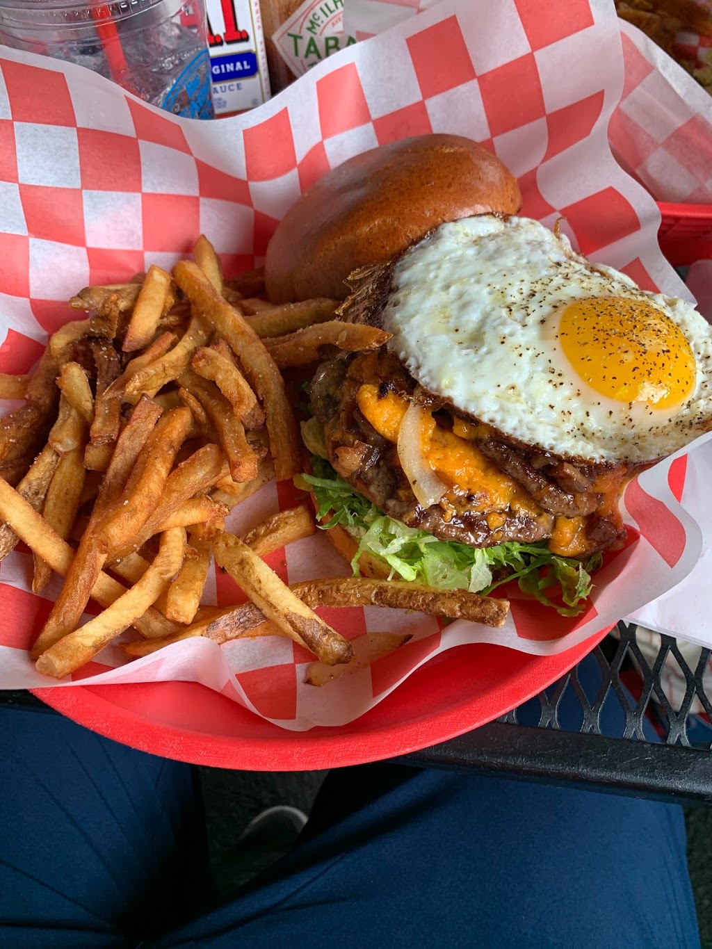 Big League Burgers | restaurant | 3734 W Irving Park Rd, Chicago, IL 60618, USA | 7739617558 OR +1 773-961-7558