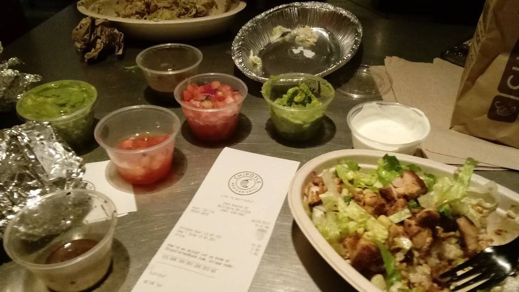 Chipotle Mexican Grill | restaurant | 2400 Boston St Ste 126, Baltimore, MD 21224, USA | 4434784961 OR +1 443-478-4961