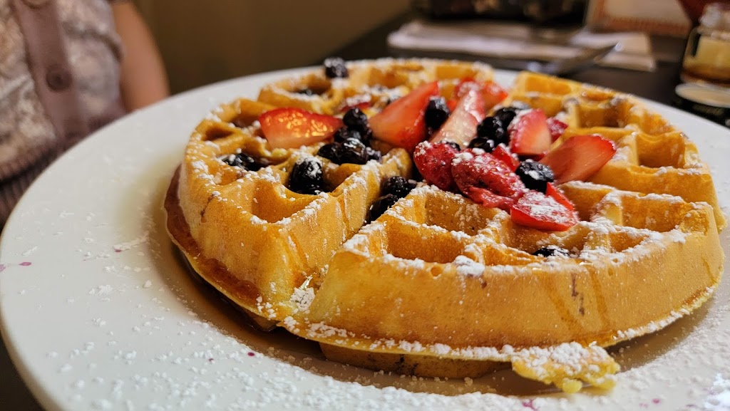 West Side Diner | restaurant | 1380 Westminster St, Providence, RI 02909, USA | 4014900644 OR +1 401-490-0644