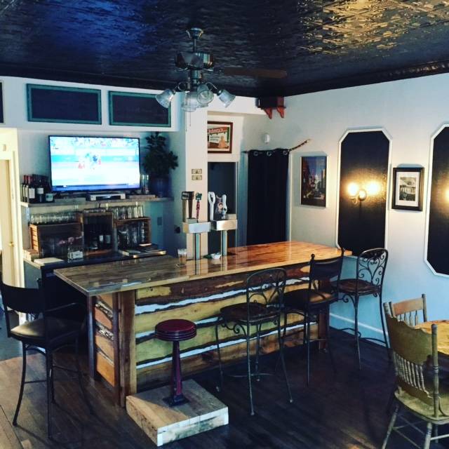 Roots Inn & Kitchen | restaurant | 2378 Maple Dr, Sister Bay, WI 54234, USA | 9208545107 OR +1 920-854-5107