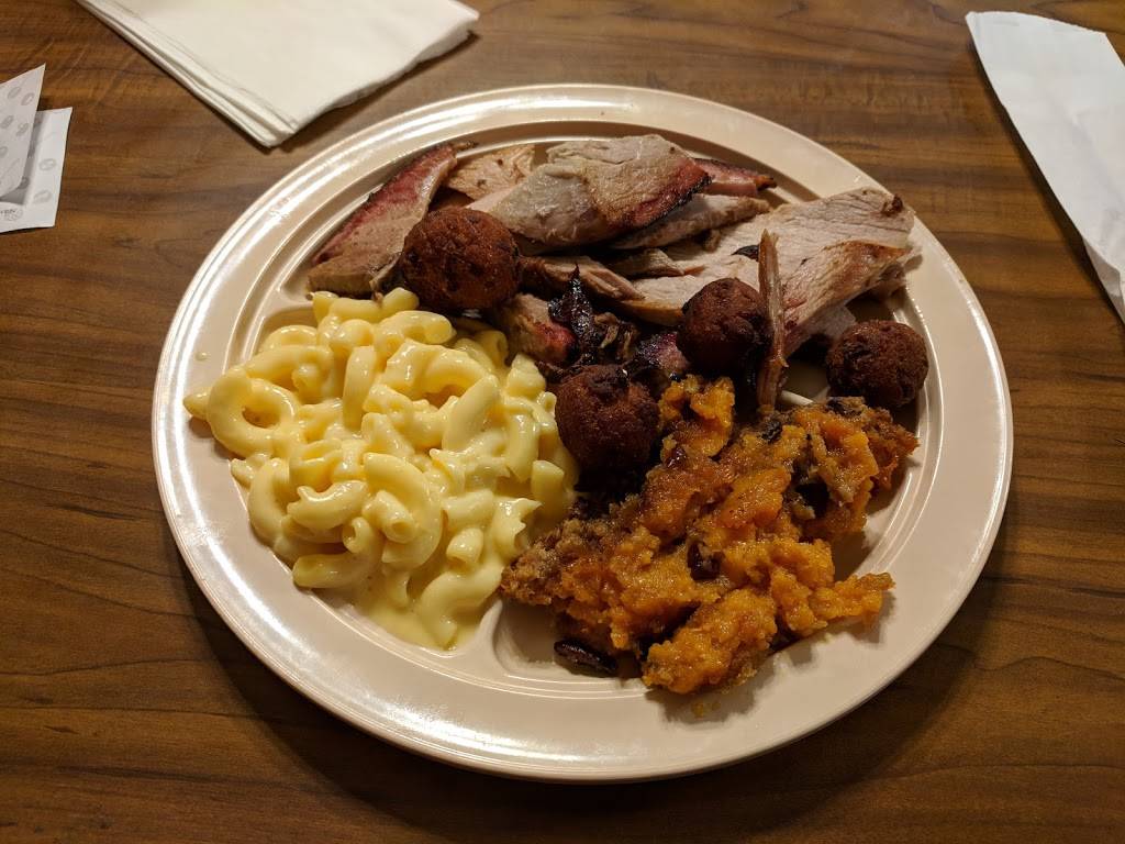 Wood Box BBQ | restaurant | 415 N Bridge St, Jonesville, NC 28642, USA | 3365264227 OR +1 336-526-4227