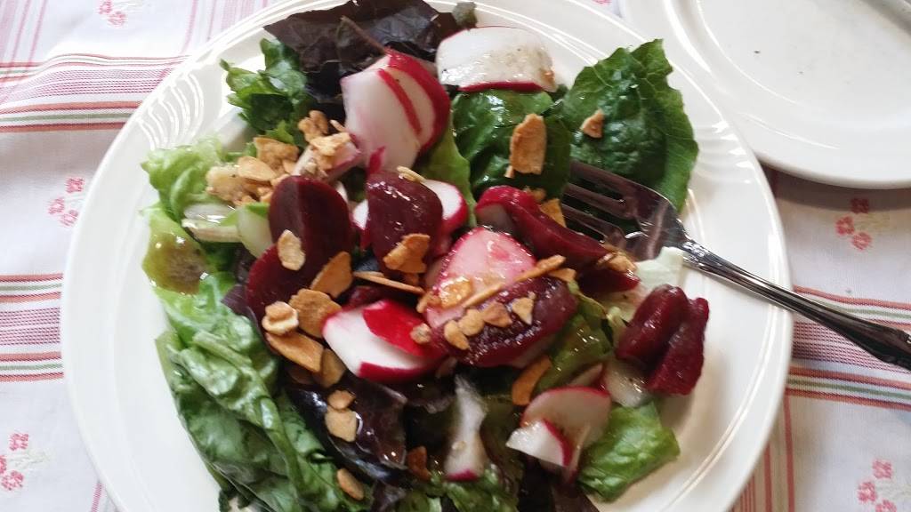 Schmankerl Stube | restaurant | 58 S Potomac St, Hagerstown, MD 21740, USA | 3017973354 OR +1 301-797-3354